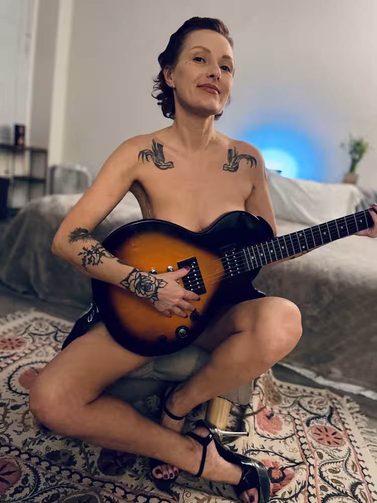 Charlyis Angel, photo 4