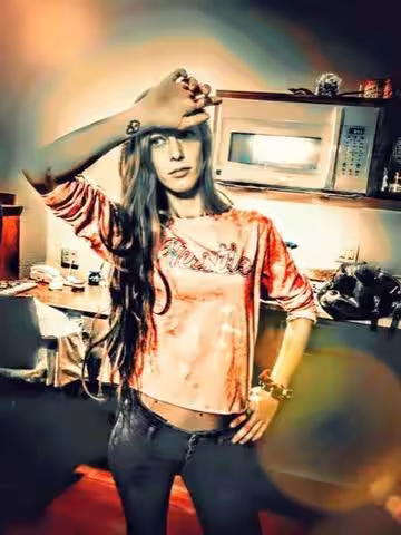 Roni Minage, photo 3