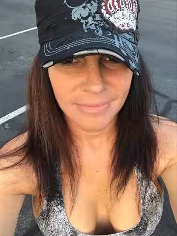 Julie, photo 2