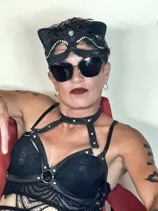 Madame D / Anna Domino, photo 10