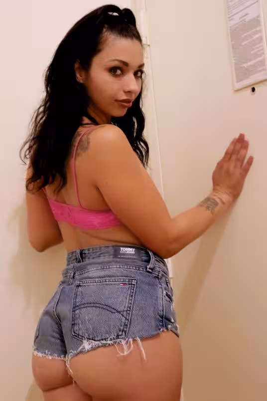 Exoticluvn / Aura, escort in Van Nuys, CA