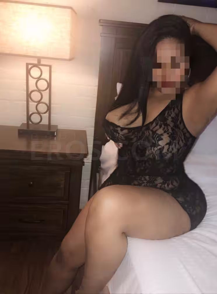 Jasmine, escort in Des Plaines, IL