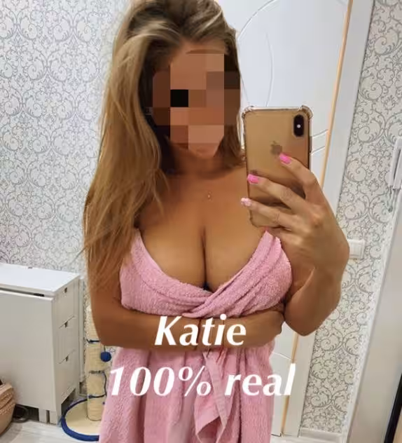 Katie, photo 8