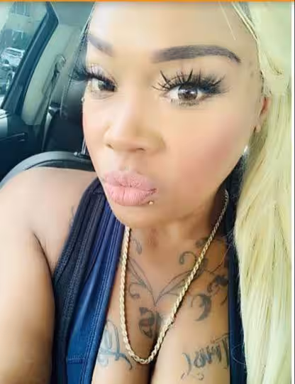 Ericablue, escort in Minneapolis, MN