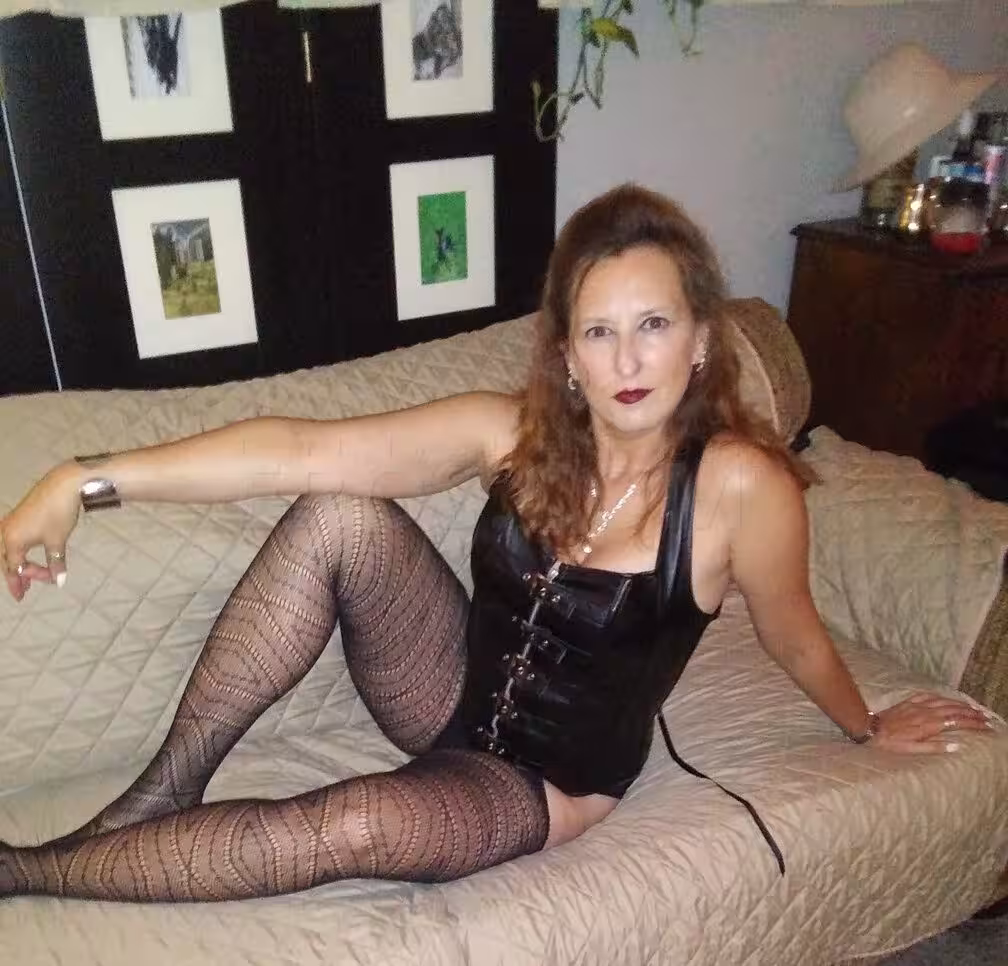 Mistress Scarlett, escort in Washington, D.C., DC