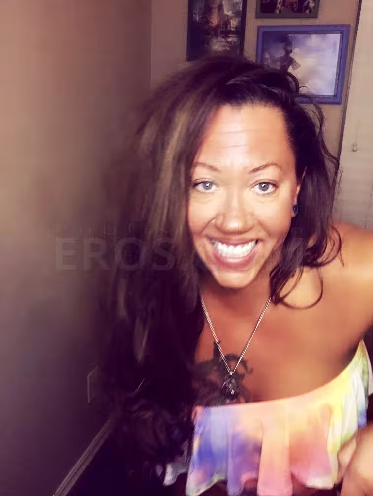 Juliette, escort in Surprise, AZ