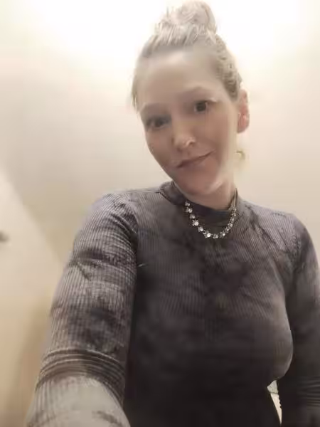 Rayna, escort in Milwaukee, WI