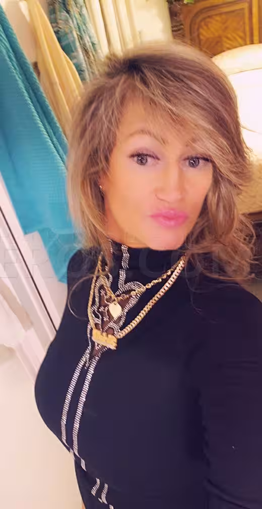 Mimi, escort in Fort Myers, FL