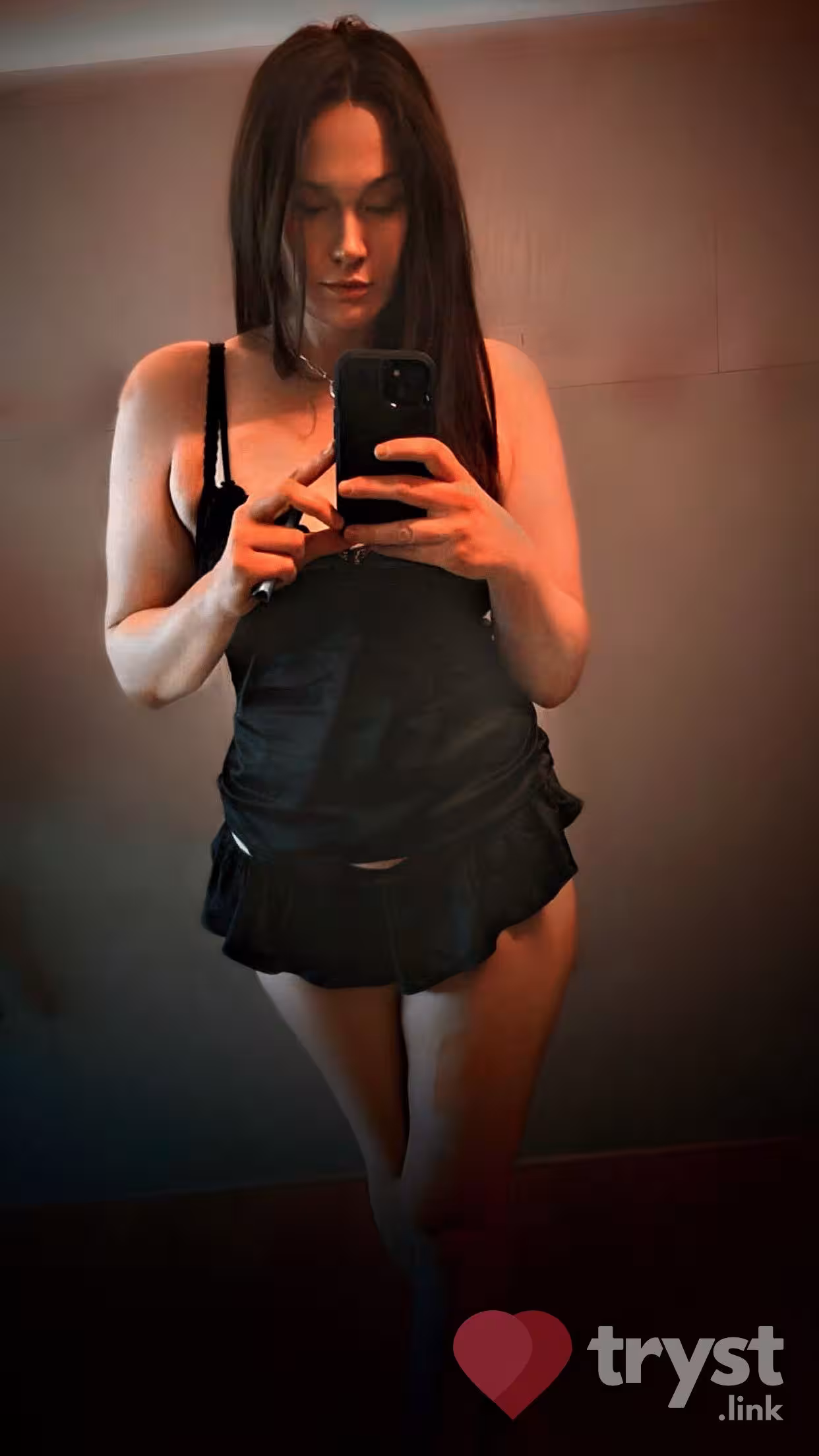 Olivia Warner, photo 2
