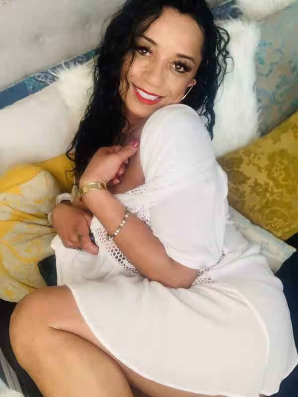 Roxanne, escort in Fort Myers, FL