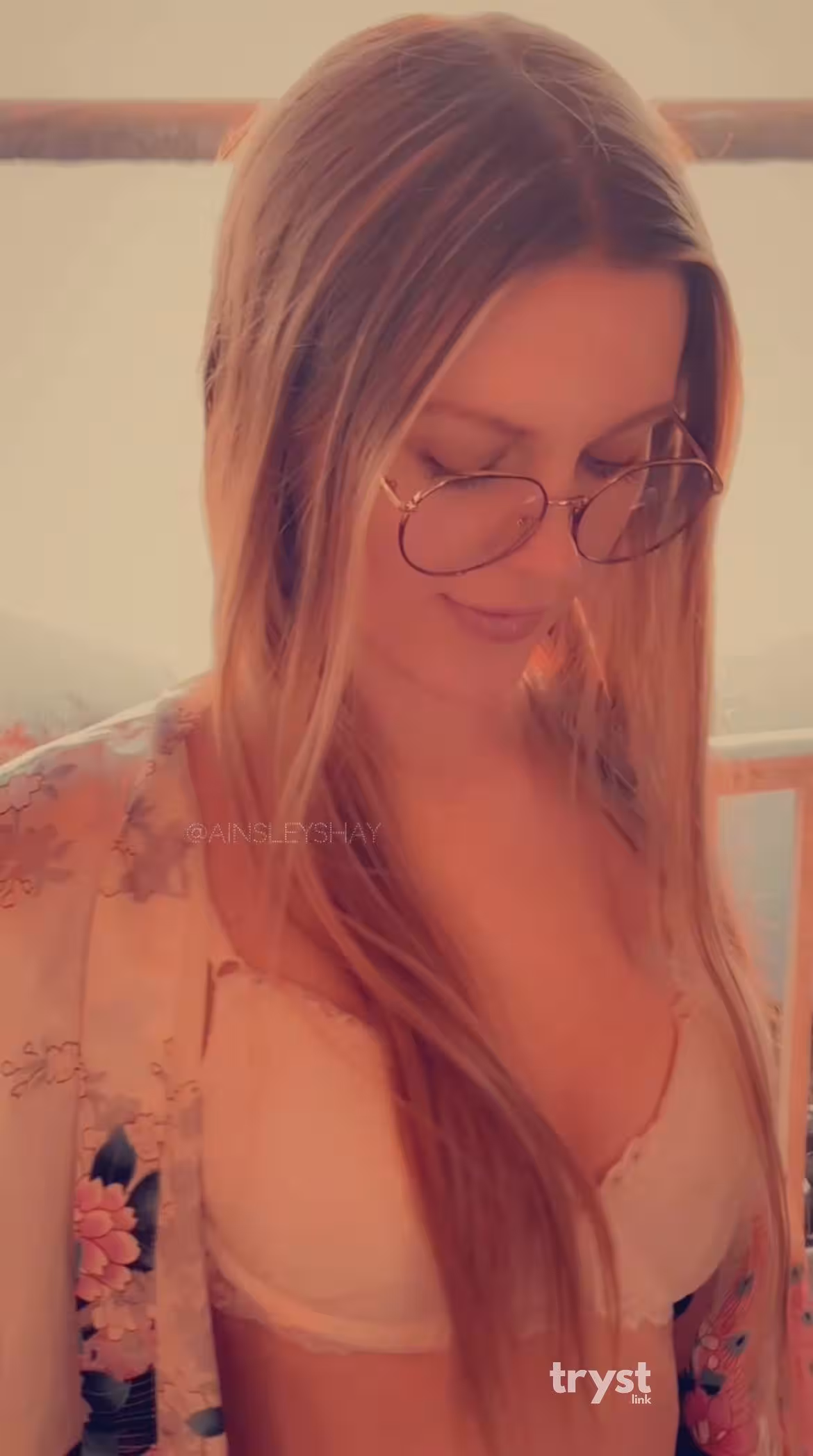 Ainsley Shay, photo 5