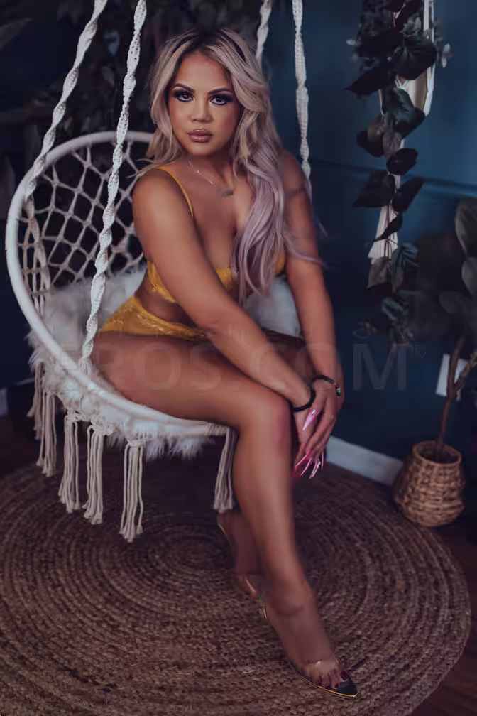 Rikora Marks, photo 4