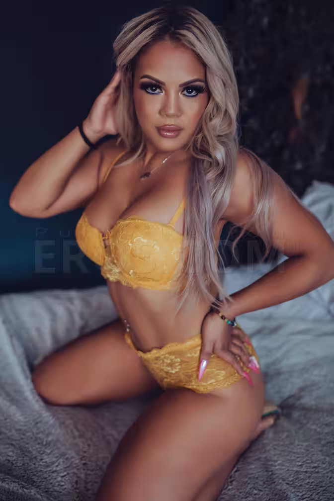 Rikora Marks, photo 5