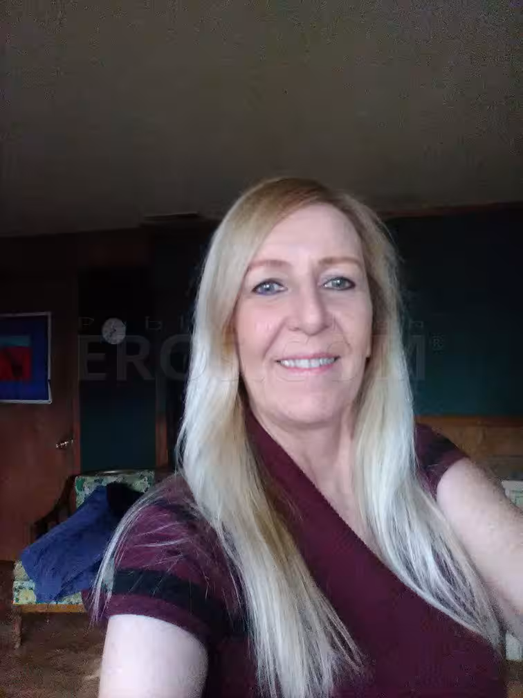 Kristy, photo 9