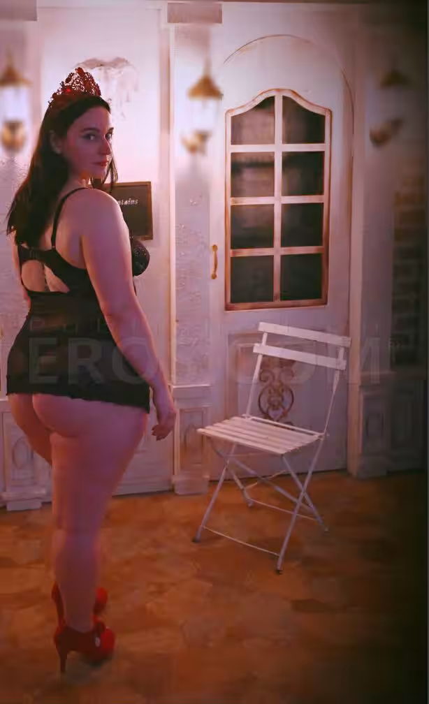 Eliza Bell, photo 2