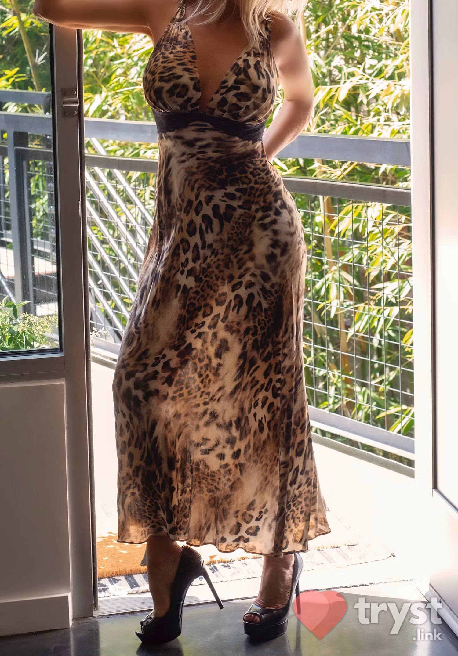 Allie Loren, photo 7