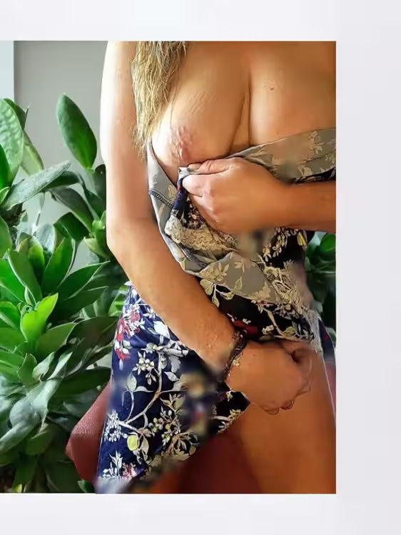 Lauren Sahara, photo 10