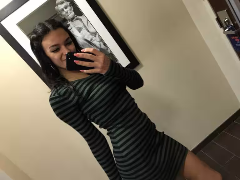 Zauria, escort in Springfield, VA