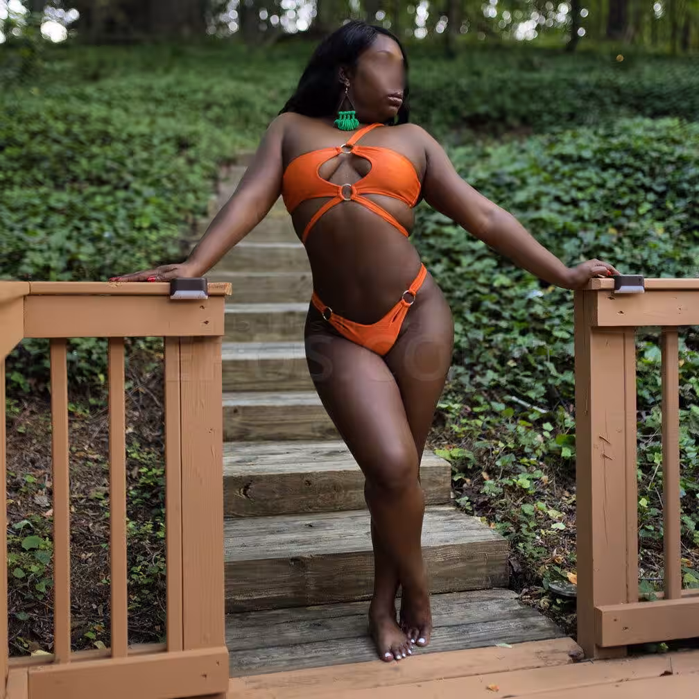 Grace Lawrence, photo 7