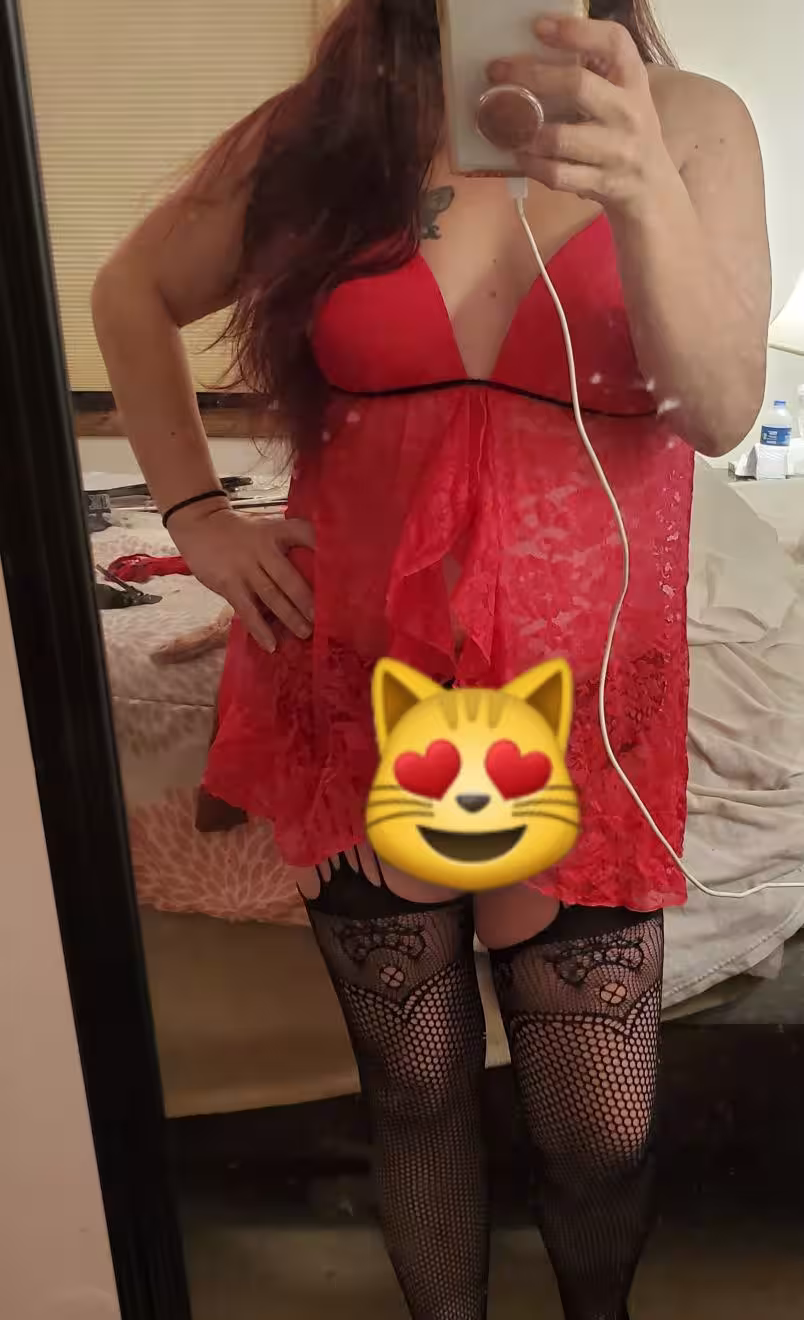 Holly, escort in Blaine, MN