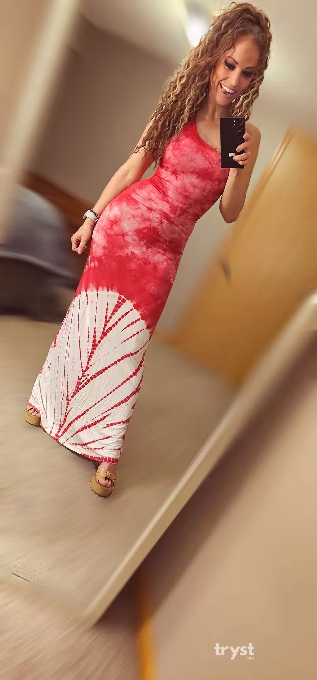 Elle Tee, photo 9