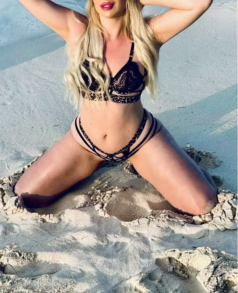 Naomi, photo 3