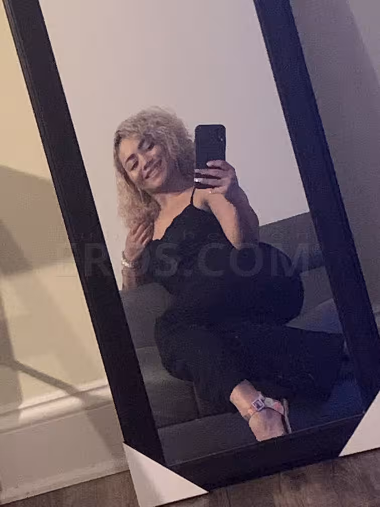 Asia / Ava Divine, photo 3