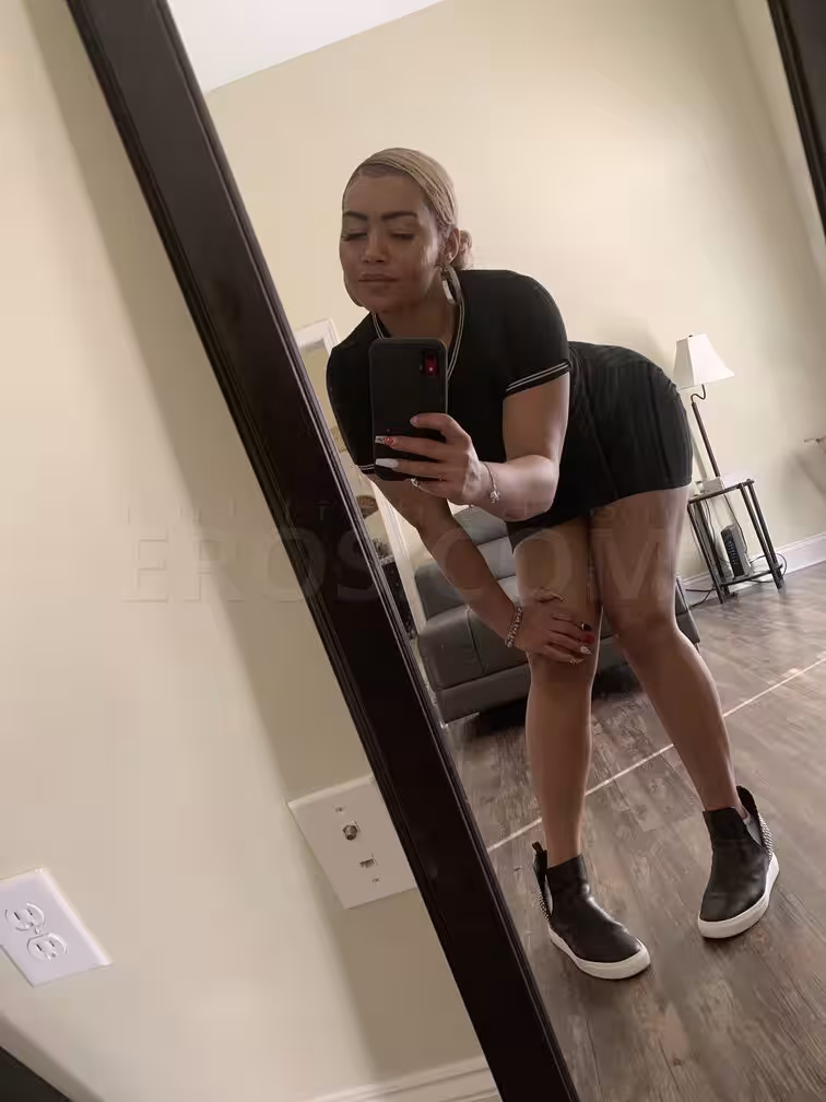 Asia / Ava Divine, photo 7