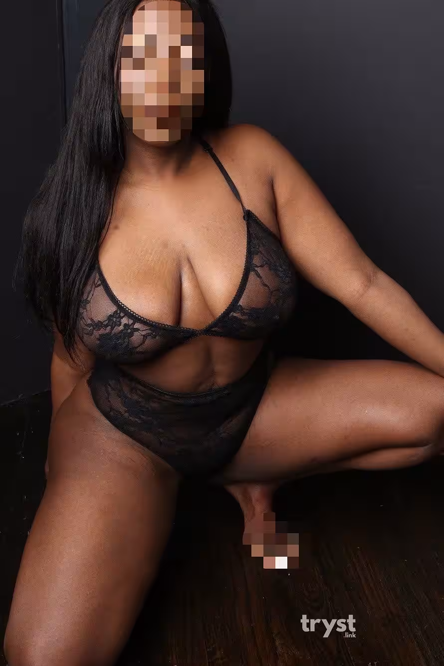 Nicki, photo 2