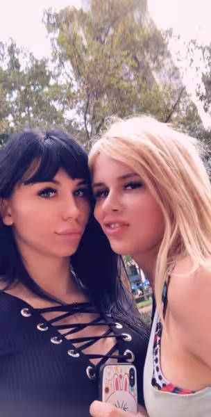 TS Bailee Paris and TS Yulia, photo 10