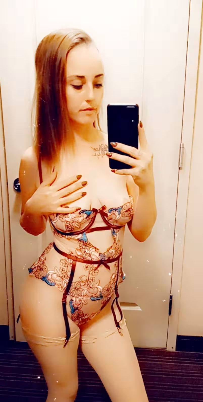 Emily Rose, photo 2