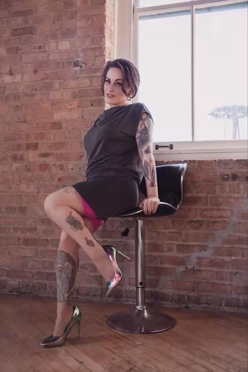 Alina Vaughn, photo 7