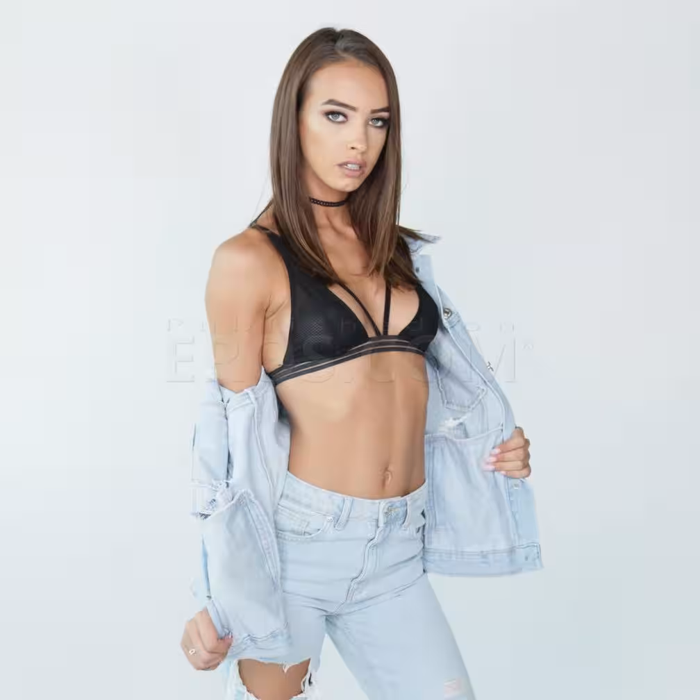 Charity Crawford, photo 4