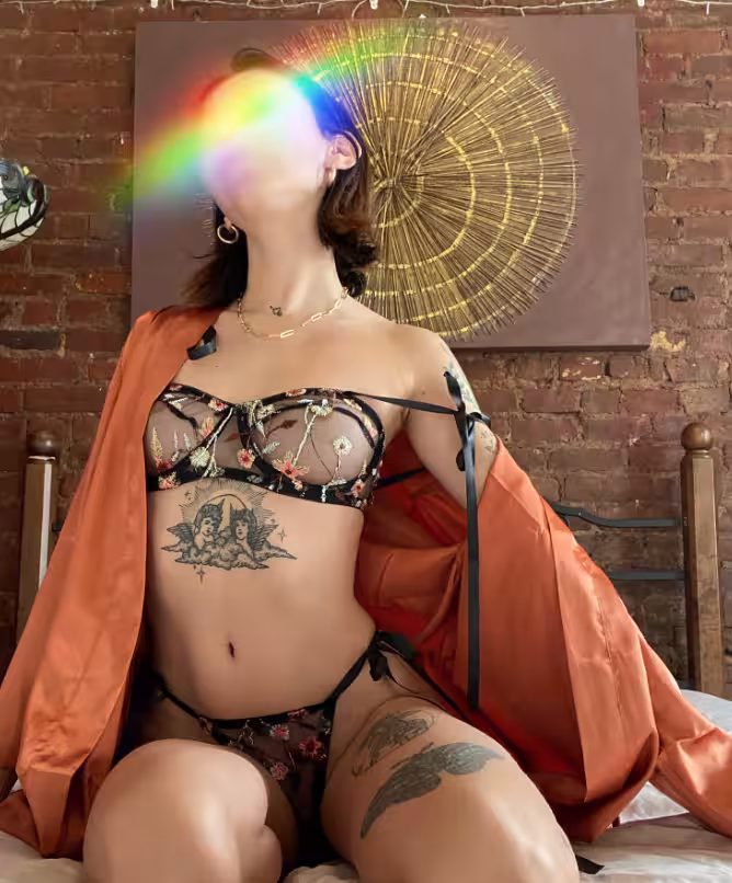 Chloe Morgan, photo 3