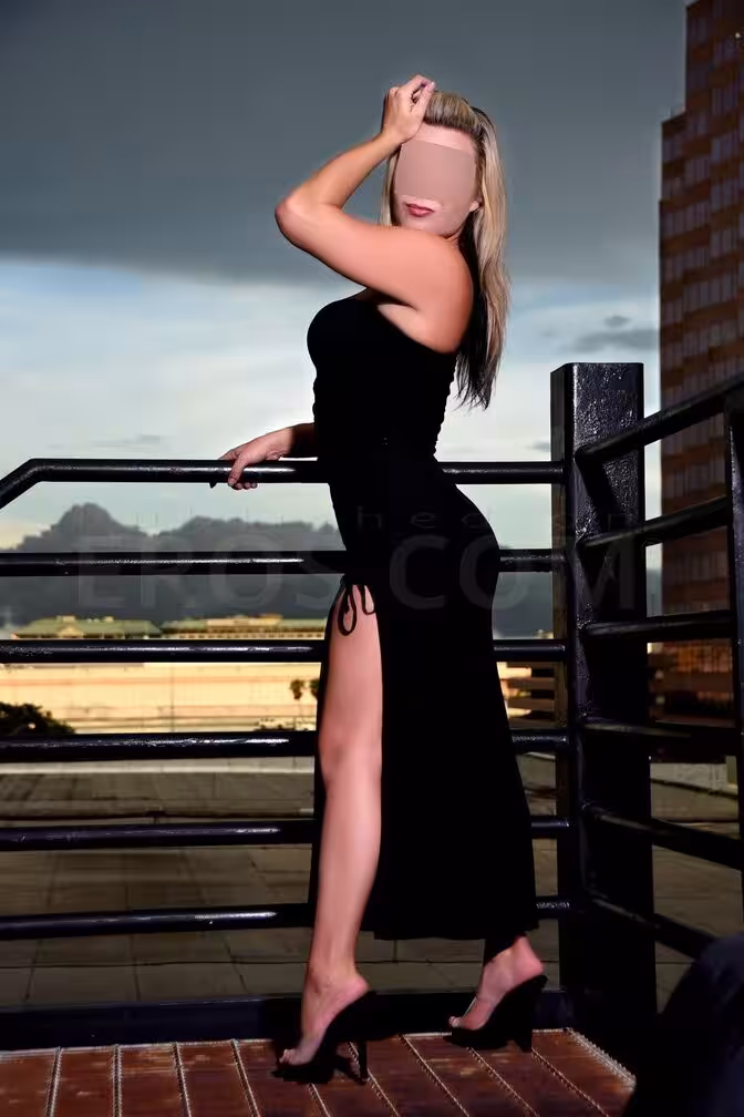 Foxy Farrah, photo 3