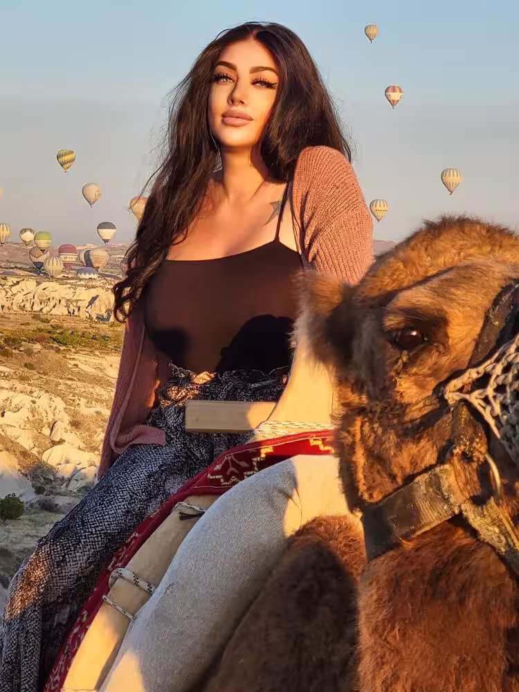 Camila Rose, photo 2
