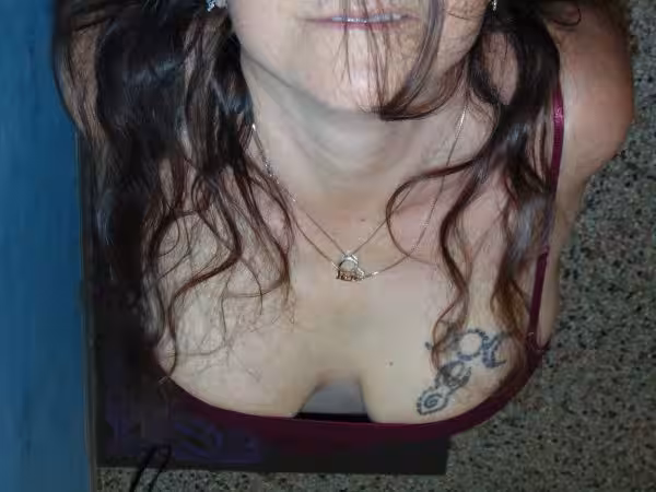 Lydia and Misty, photo 2