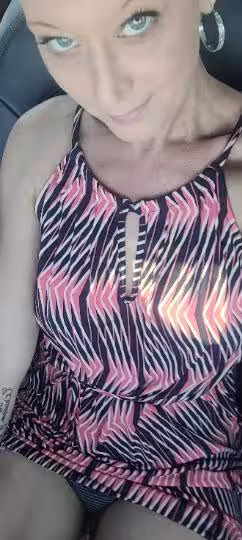 Taylor, photo 3