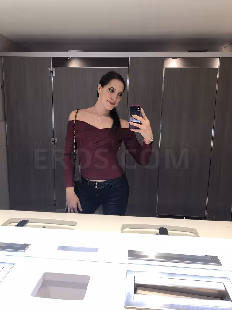 TS Michelle Kunis / Natasha, photo 2