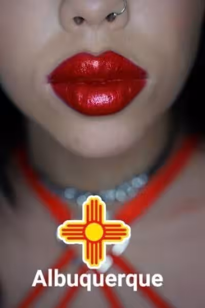 Jasmine Dark, photo 4