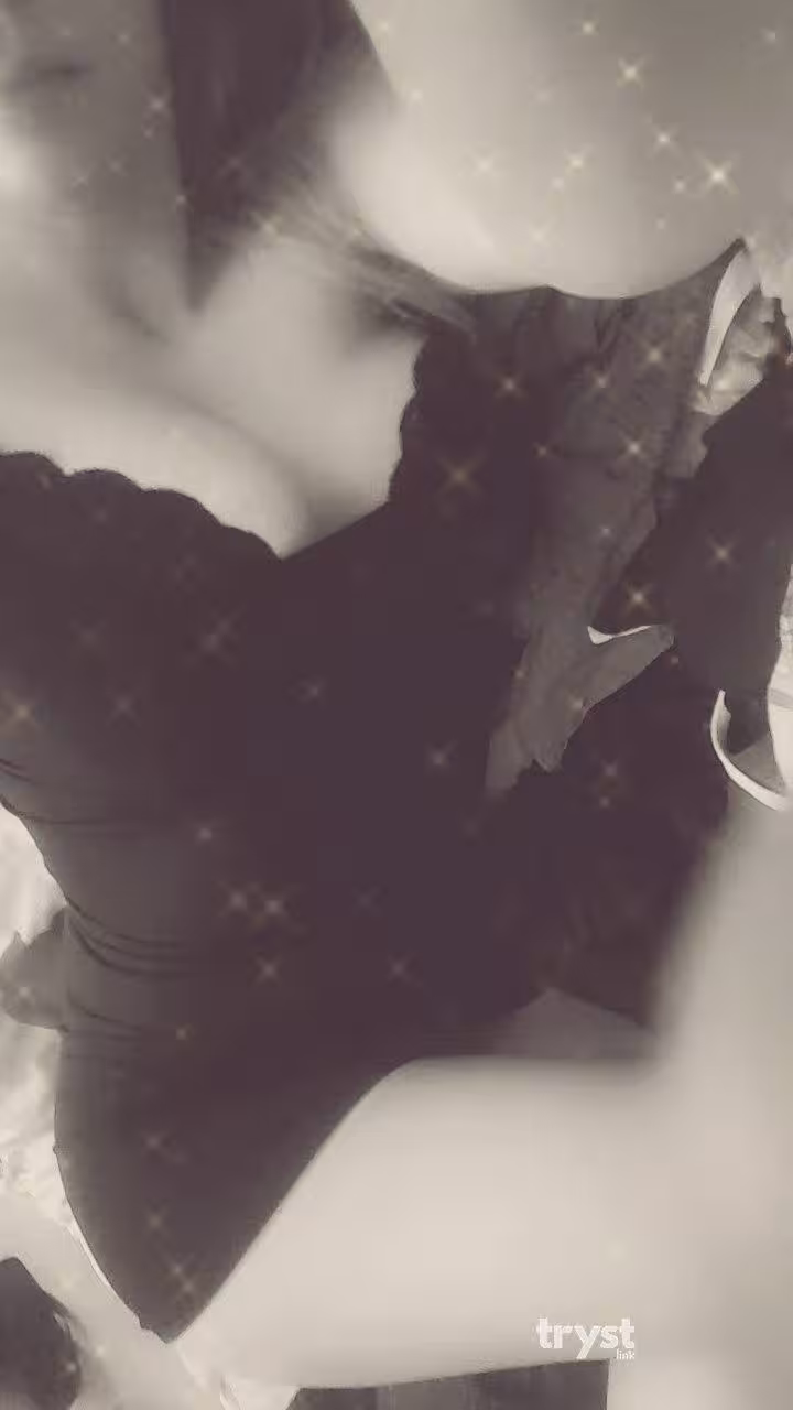 Elizabeth, photo 2