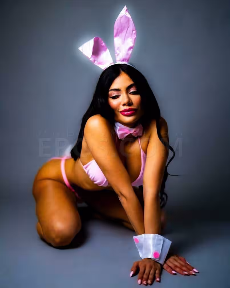 Victoria Lush, photo 7