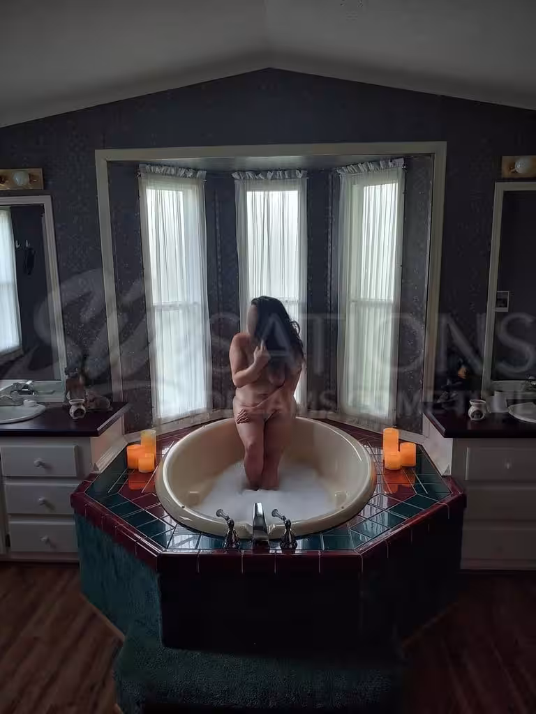 Selena Sangria, photo 4