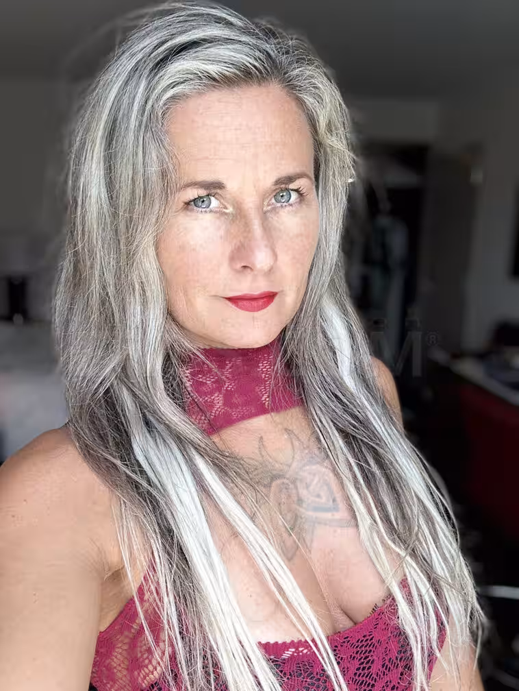 Mistress Deep Love, photo 7