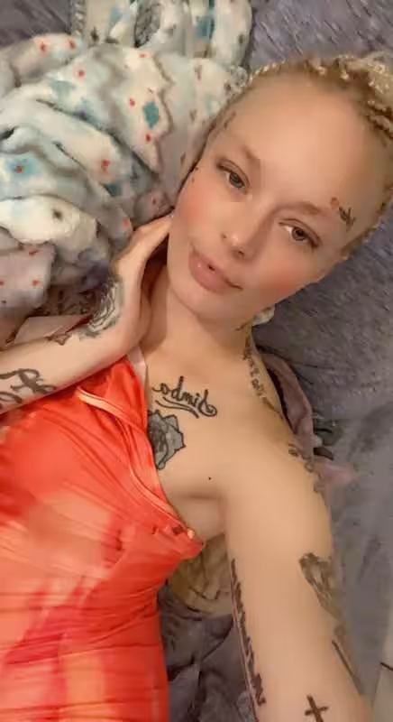 Amber, photo 2