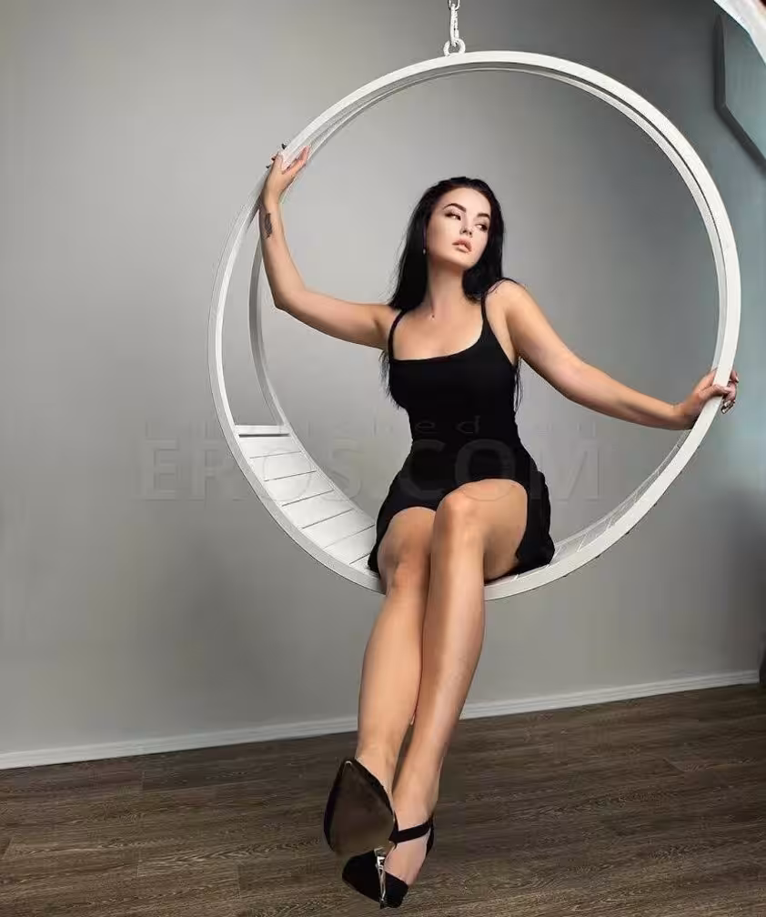 Monica Luna, photo 5