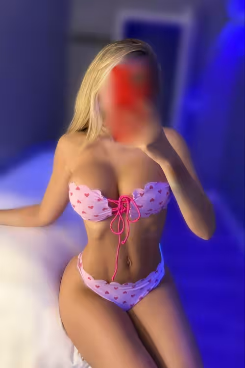 Monica V, photo 2