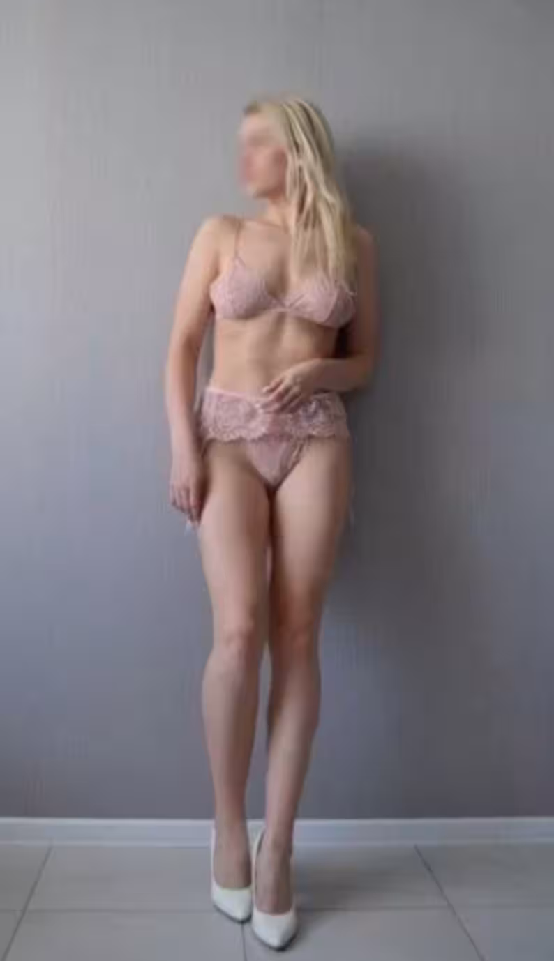 Veronica, photo 3