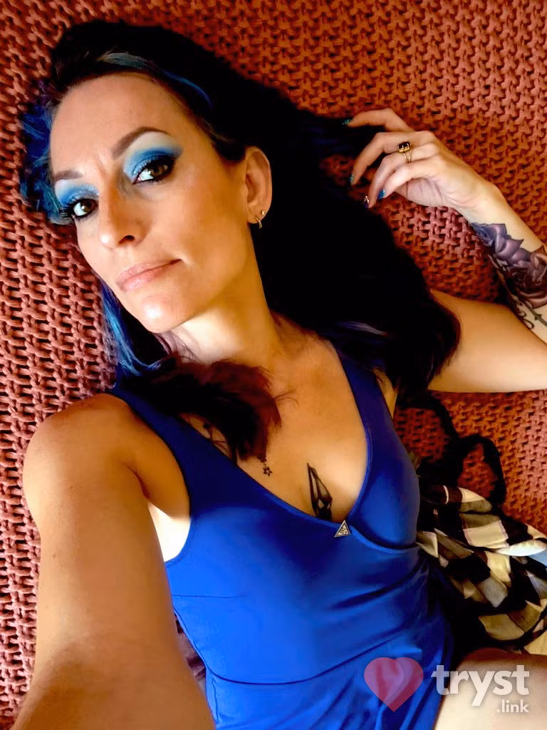 Mistress of Mindfuck, photo 2