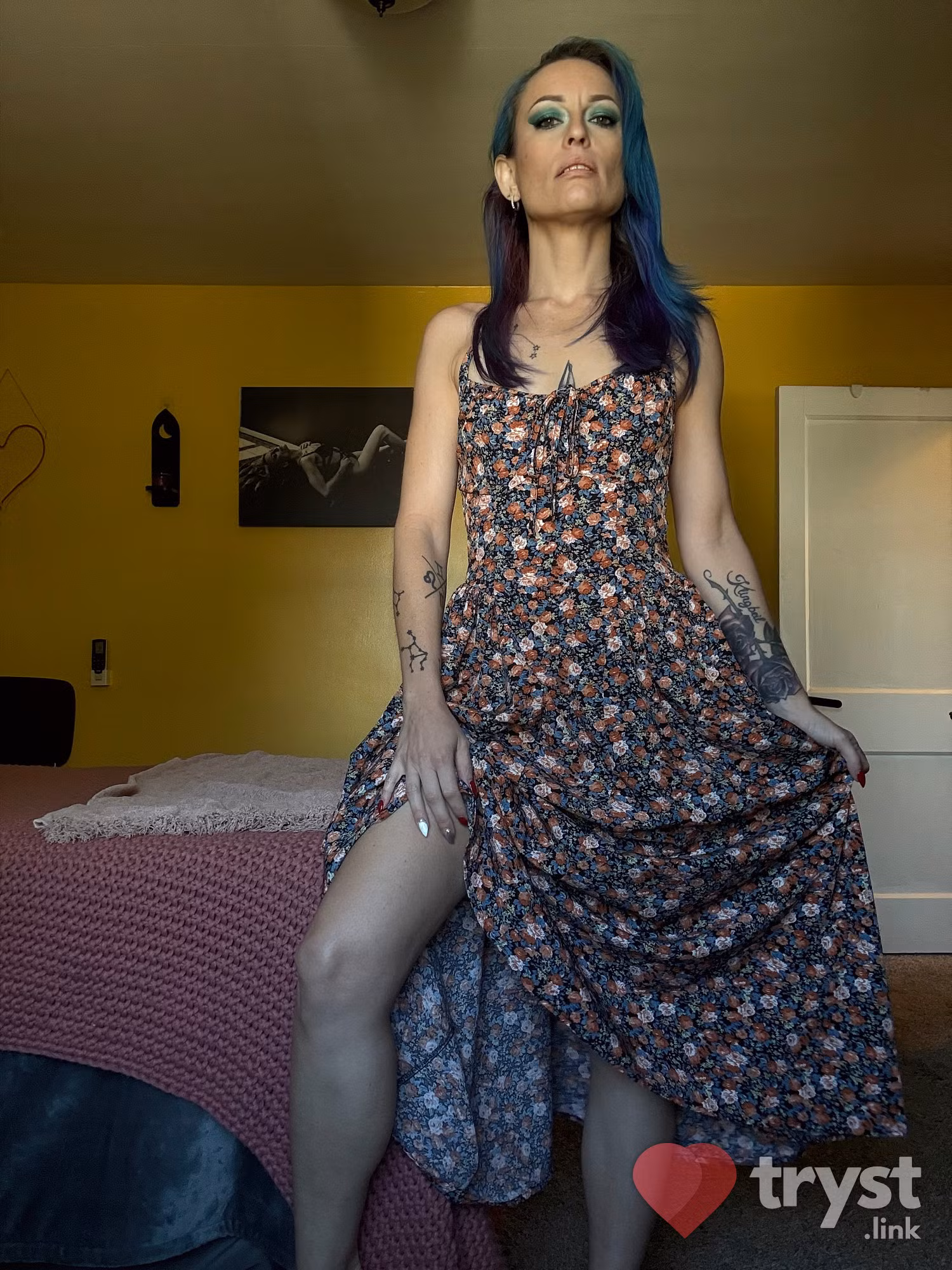 Mistress of Mindfuck, photo 4